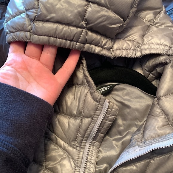 The  North Face ThermoBall Jacket - Picture 4 of 8